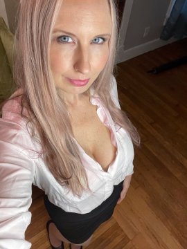 DreamyPetra from Uusimaa,Finland